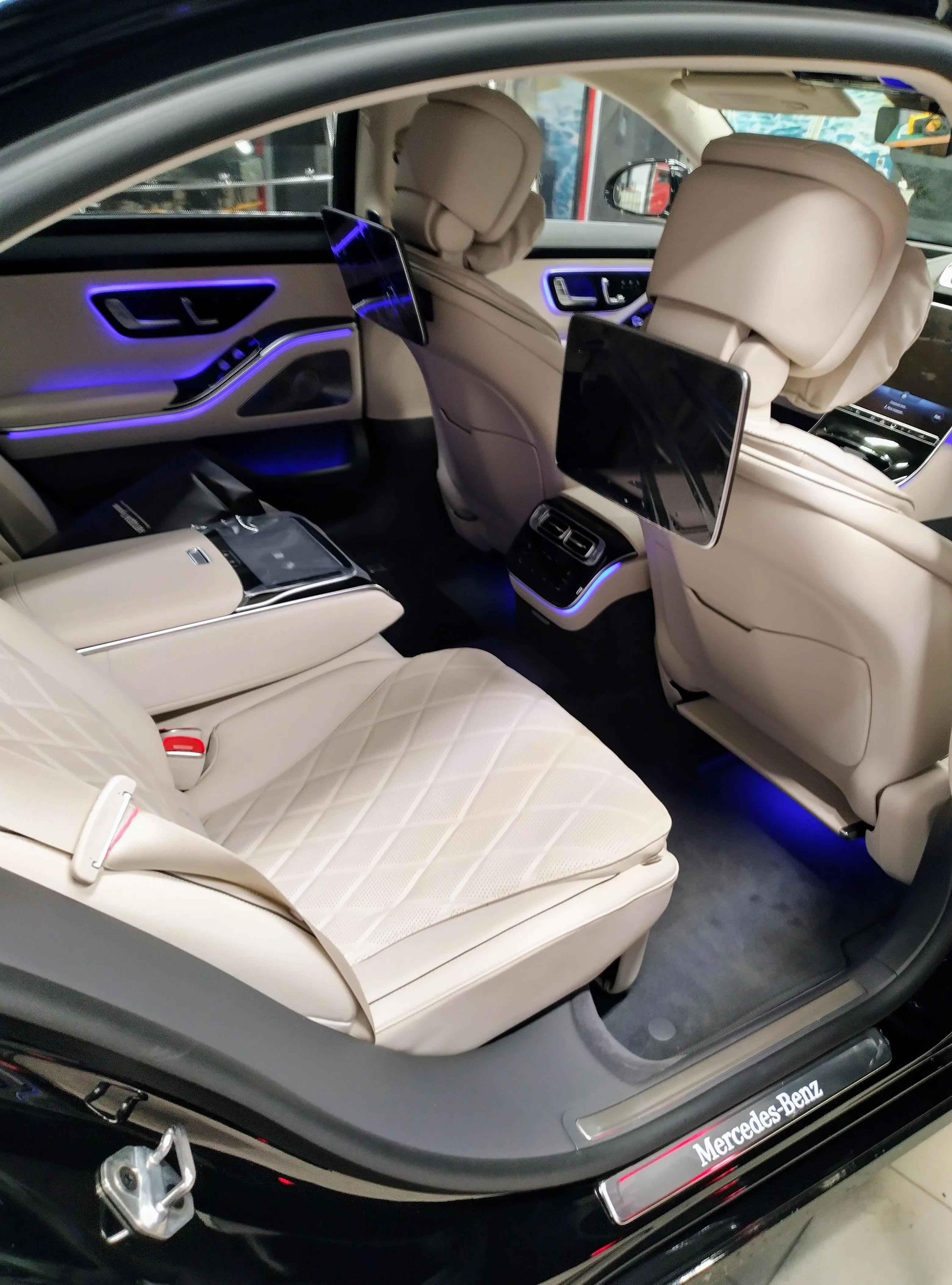 Mercedes S-Class W223