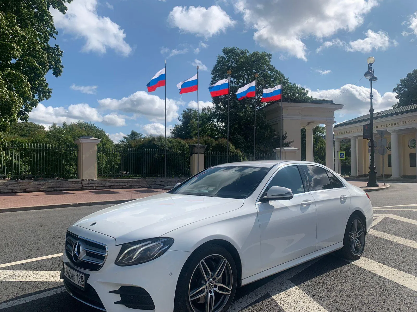 Mercedes E 213