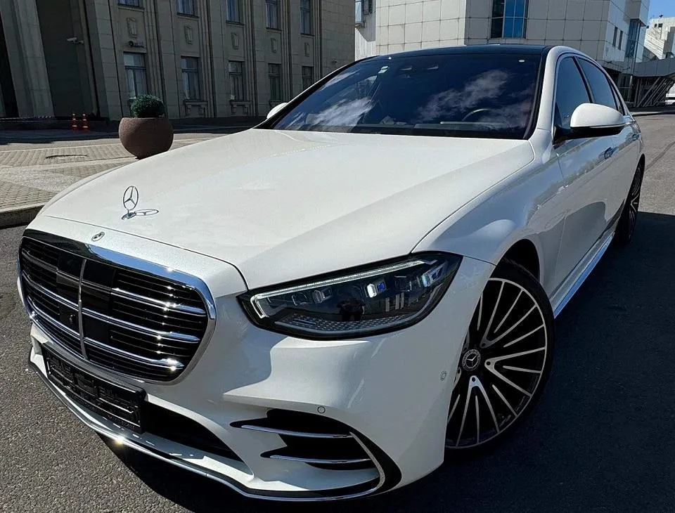 Mercedes-Benz S-Class W223